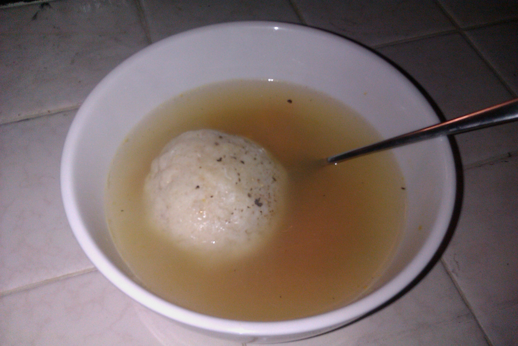 Traditional Matzo Ball Soup
