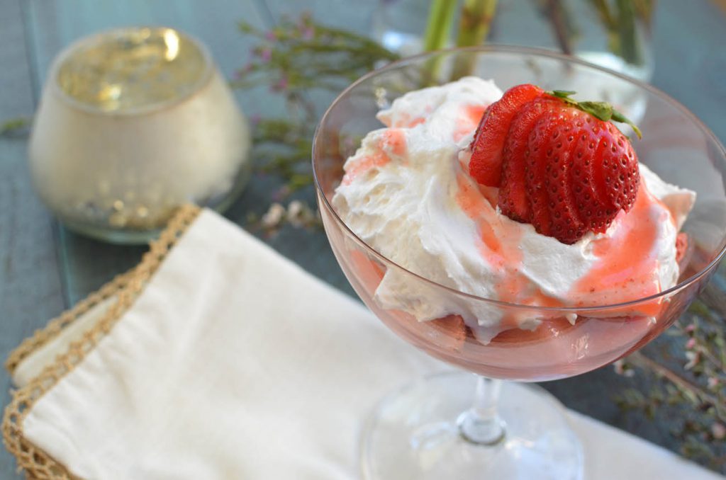 Want to create a dish that looks oh so fancy? These white wine strawberries and cream desserts are simple to make and look incredible. 